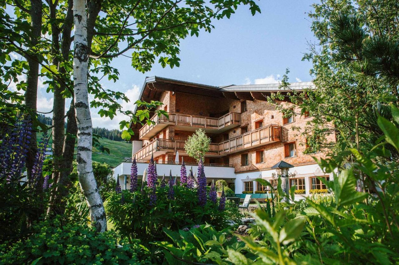 Hotel Aurora Lech am Arlberg Exteriör bild